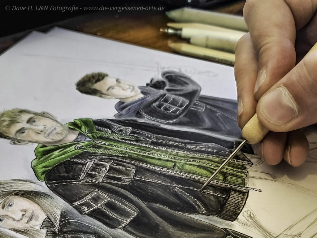 Anwendung der Sgraffito-Technik an einem meiner Kunstwerke.